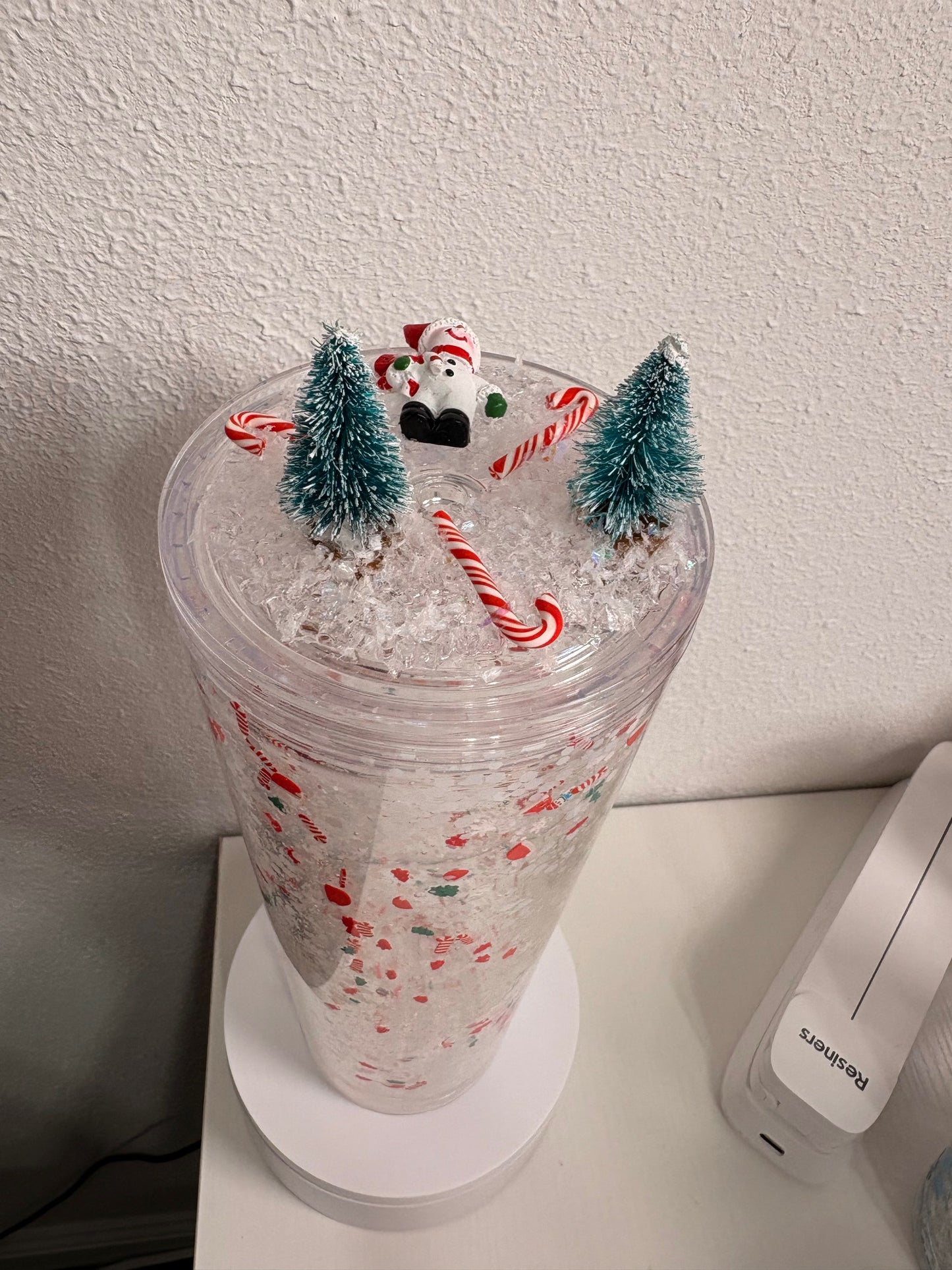 24oz Acrylic Lava Snow Globe with Custom Lid