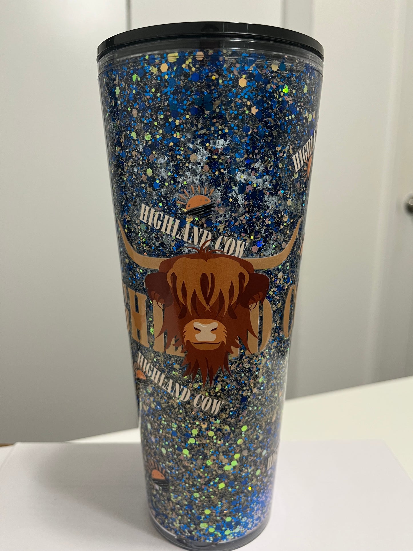 24oz Acrylic Fast Slow Flow Snow Globe w/ Black Lid & Straw