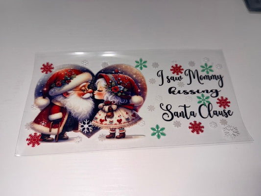 I saw mommy kissing Santa